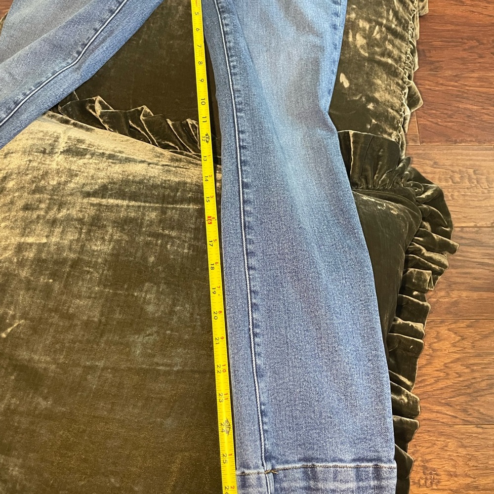Good American Indigo Straight Jeans